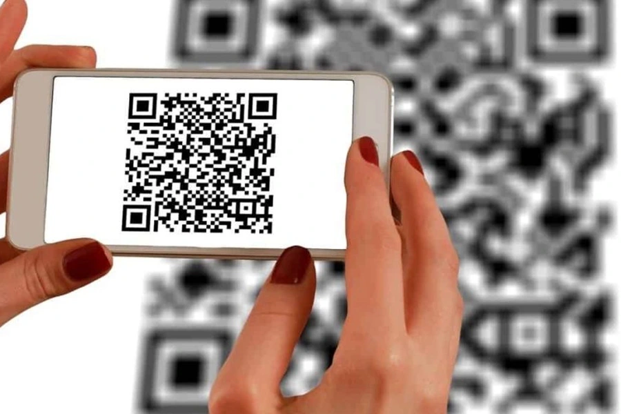 Dùng Internet Banking và QR code cực tiện