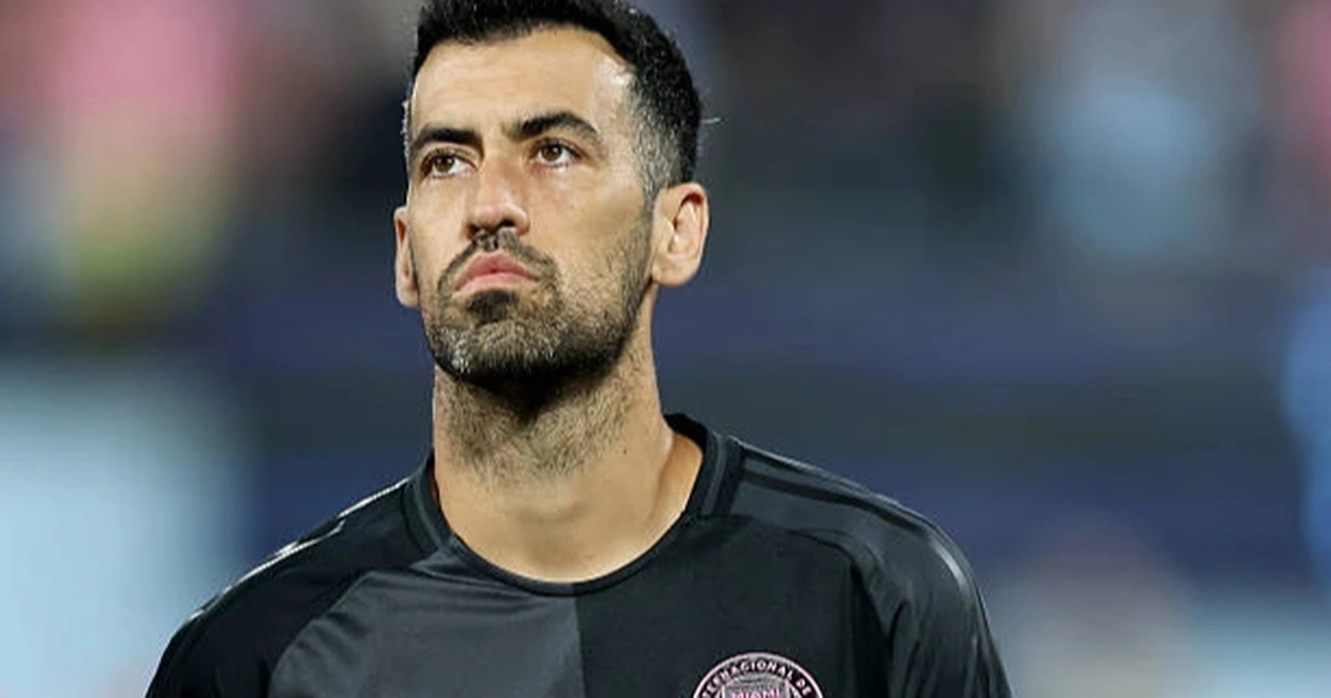 ok9-sergio-busquets-giai-nghe-